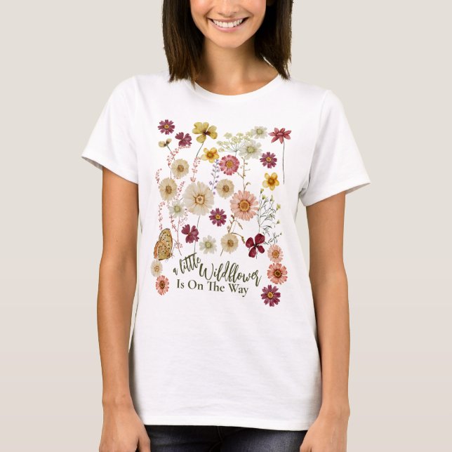 Camiseta Mamãe É Um Pouco De Flor Selvagem (Frente)