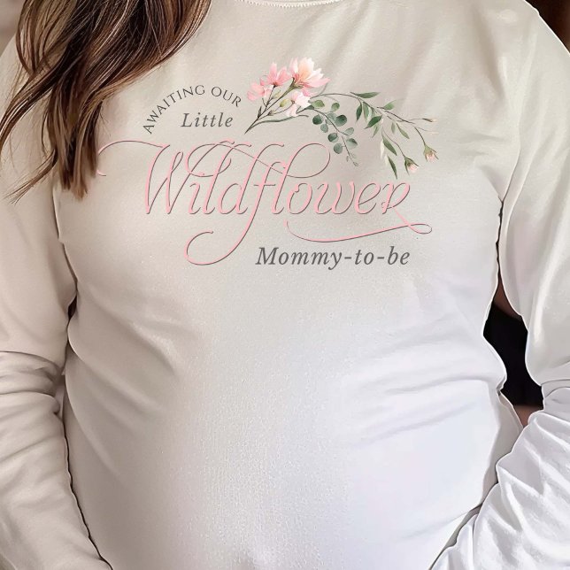 Camiseta Mamãe rosa-rosa Elegante (Pink Little Wildflower, Baby Girl Shower, Mommy-to-be long sleeve shirt.)