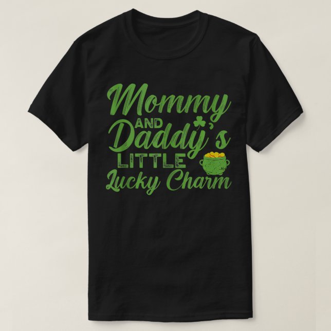 Camiseta Mamães E Daddys Pequenos Sortudos Charm St Patrick (Frente do Design)