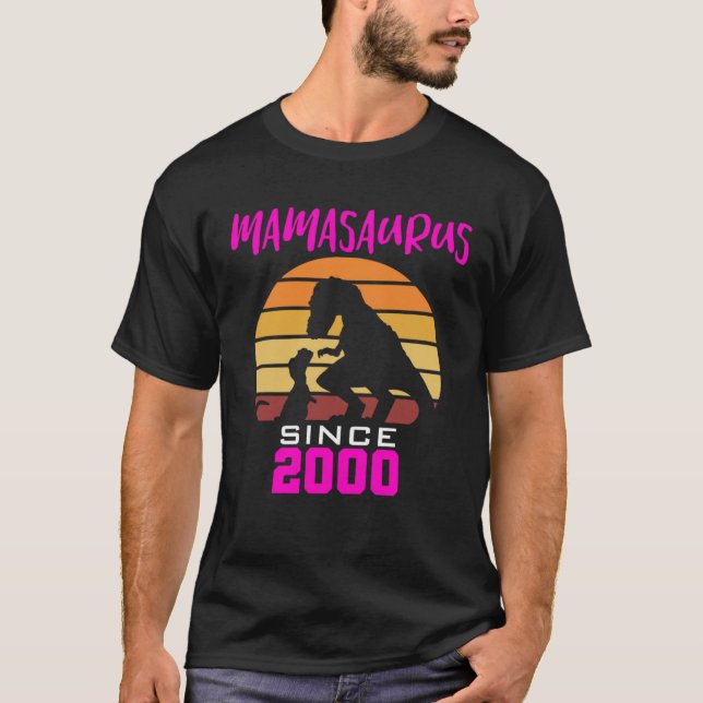 Camiseta Mamasaurus since 2000 (Frente)