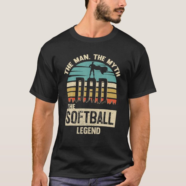 Camiseta Man Myth Legend Dad Softball (Frente)