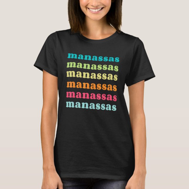 Camiseta Manassas Virginia  VA  Colorful Repeating Text (Frente)