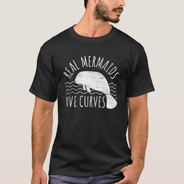 Camiseta Manatei Sereias De Verdade Têm Curvas Em Chubby Ma (Frente)