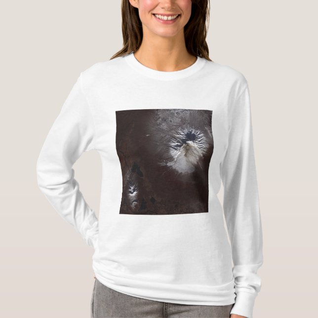 Camiseta Manchas de vulcão Shiveluch da Rússia l Â Â s sìnd (Frente)