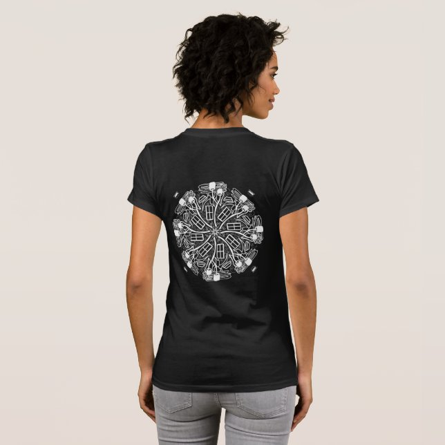 Camiseta Mandala de Assador de S'more Acampamento (Parte Traseira Completa)