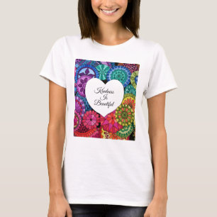 Camiseta Mandala do arco-íris da aguarela com coração