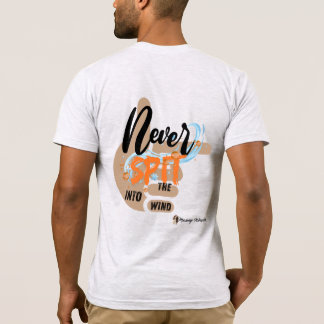 Camiseta "Manny Sabedoria" Nunca Cuspir Ao Vento Engraçado