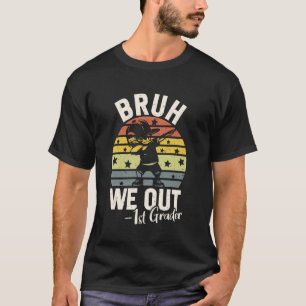 Camiseta Mano Nós Estamos Fora Meninos Da 1ª Série Dabbing