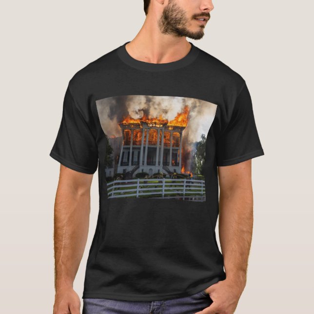 Camiseta Mansão de Antebellum | Incêndio erupta o recurso d (Frente)