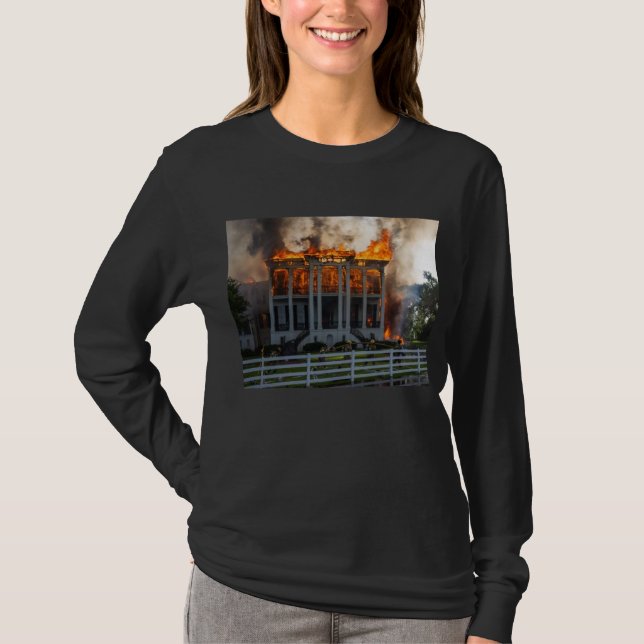 Camiseta Mansão de Antebellum | Incêndio erupta o recurso d (Frente)