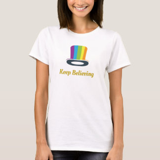 Camiseta Mantém o Chapéu de Cima Listrado de Arco-íris Cren