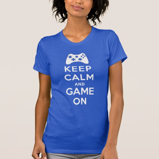 Camiseta Mantenha a calma e o jogo sobre (Frente)