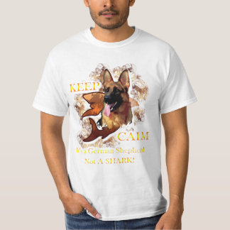 Camiseta Mantenha a calma, ele é um german shepherd, não um