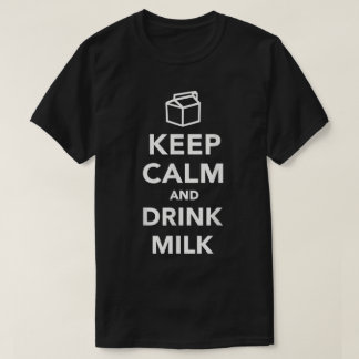 Camiseta Mantenha Calmo Beba Desenho de Leite