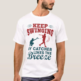 Camiseta Mantenha o treinador do jogador de softball engraç
