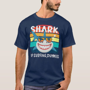 Camiseta Mantenha-se surfando, tubarões engraçados com tuba