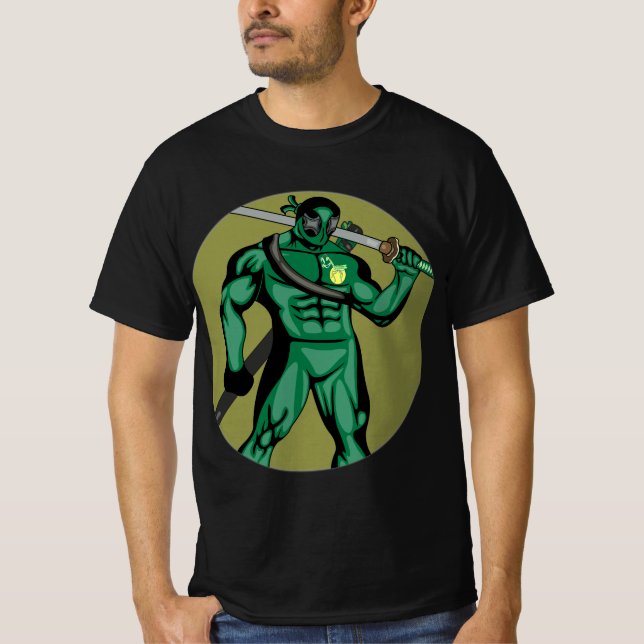 Camiseta Mantis Man: Deus=26 (Frente)