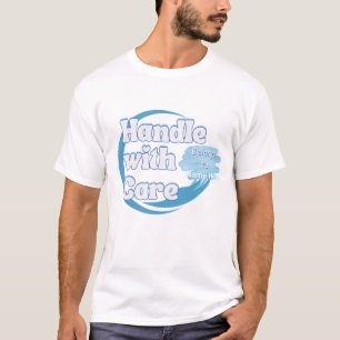 Camiseta Manuseie com Cuidado – Pertence a 'Nome' Personali