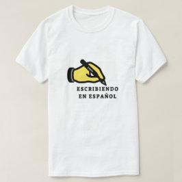 Camiseta Mão com lápis e texto: escribiendo en español