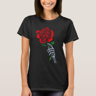 Camiseta Mão de Esqueleto Segurando Rosa _ Flor Vermelha Es