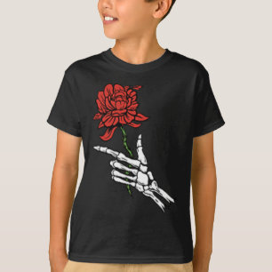 Camiseta Mão De Esqueleto Segurando Uma Rosa vermelha