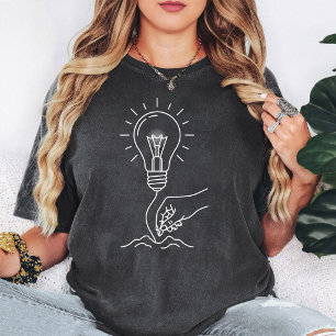 Camiseta Mão de Ideia de Muda de Lâmpada Crescimento
