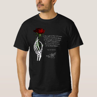 Camiseta Mão esquelética com rosa