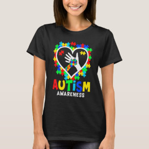 Camiseta Mãos de Conscientização do Autismo no Coração Peça