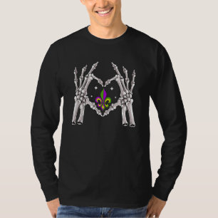 Camiseta Mãos de Esqueleto Coração Amor Divertido Mardi Gra