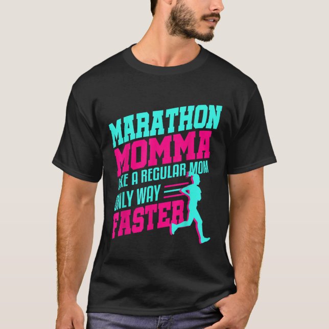 Camiseta Marathon Mãe Mãe Engraçada Primeira Raça Presente  (Frente)