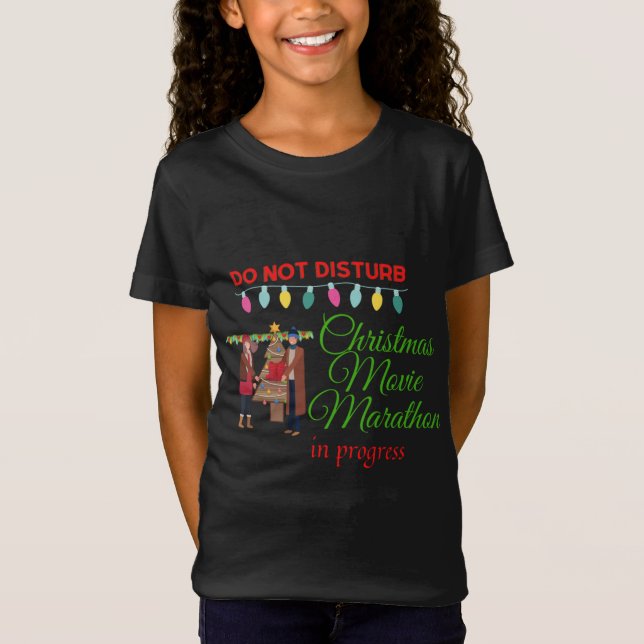 Camiseta Maratona de Filmes de Natal em curso (Frente)