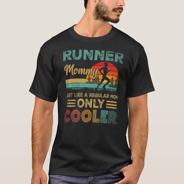 Camiseta Maratona Engraçada da Mamãe Runner Corrida Mãe (Frente)
