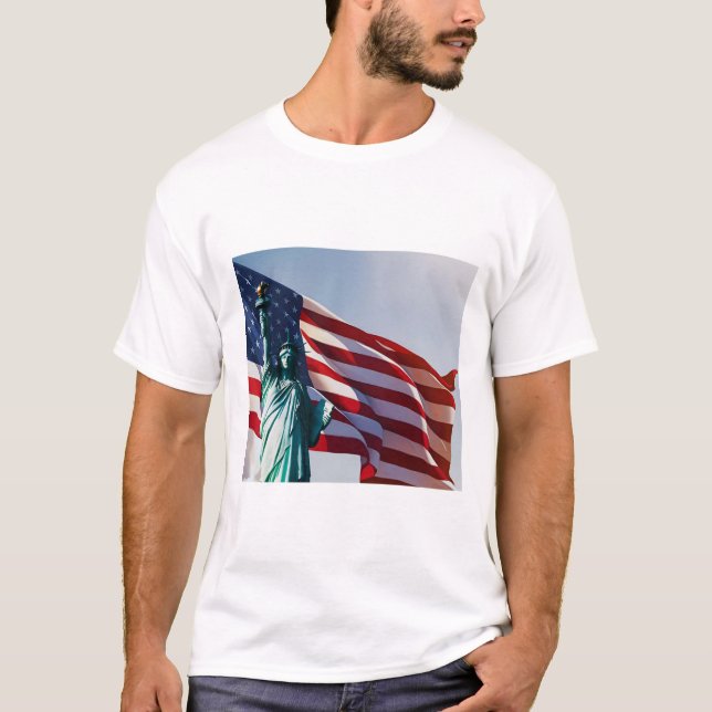 Camiseta Marca Americana Lady Liberty (Frente)