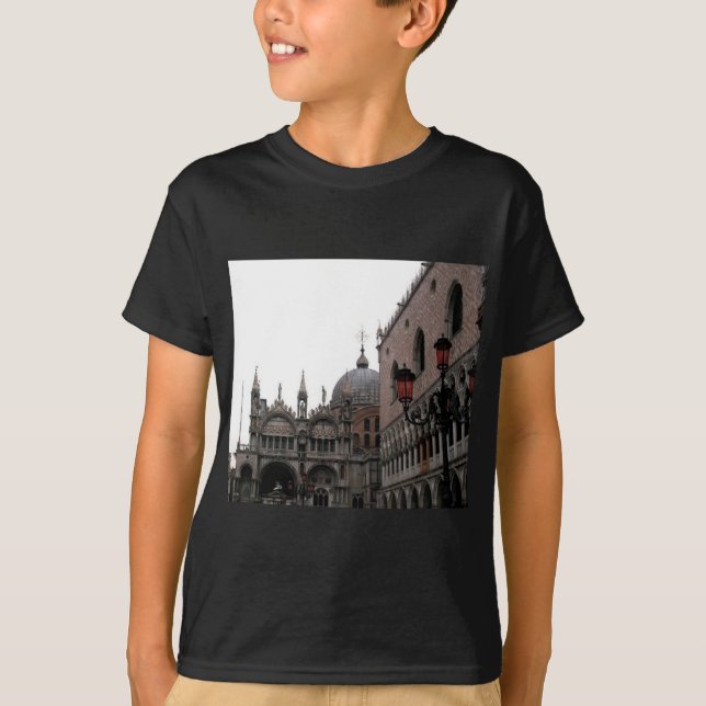 Camiseta Marca de Rua ao quadrado e Basilica (Frente)