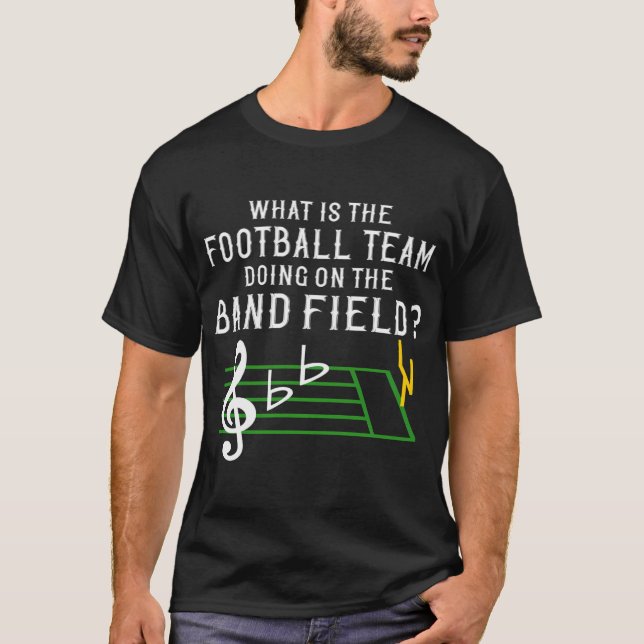 Camiseta Marching Banda W Está Fazendo Futebol No Campo (Frente)