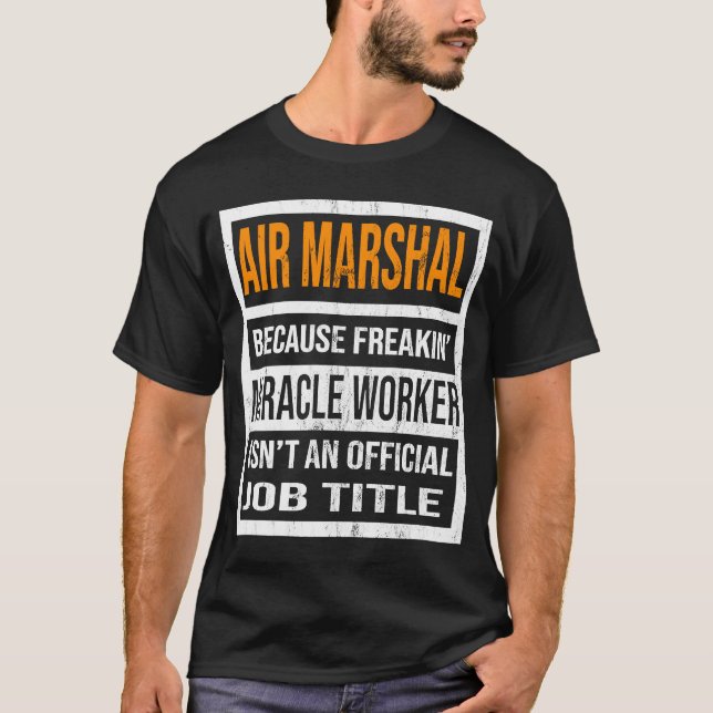 Camiseta Marechal de Ar Porque Milagre Trabalhador Engraçad (Frente)
