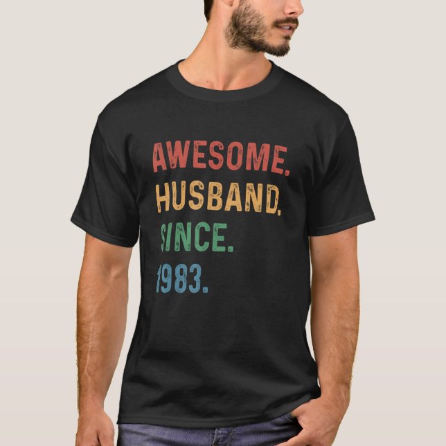 Camiseta Marido Admirável De Mens Desde 1983 - Casamento De (Frente)