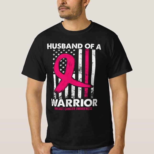 Camiseta Marido de uma Bandeira Americana Guerreira (Frente)