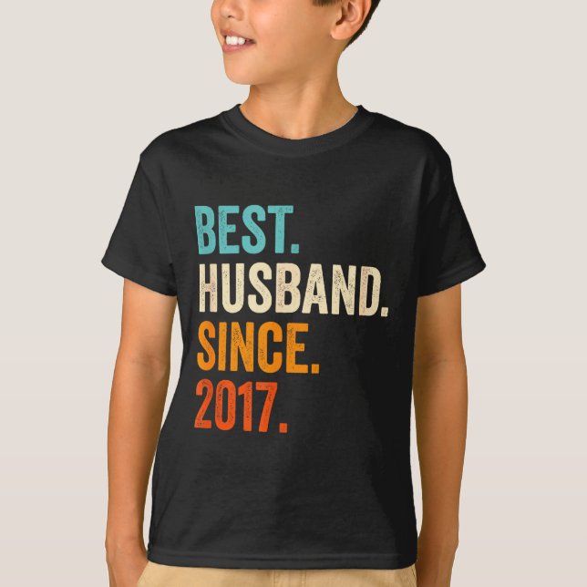 Camiseta Marido Desde 2017 8º Casamento (Frente)