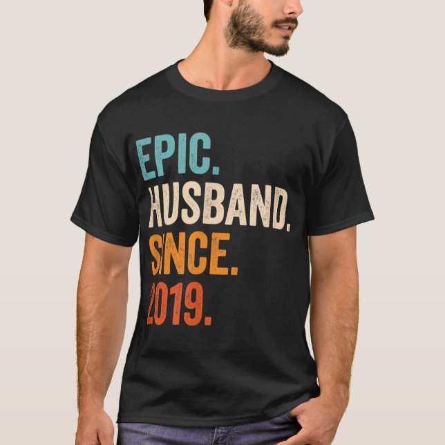 Camiseta Marido Epic Da Mens Desde 2019 (Frente)