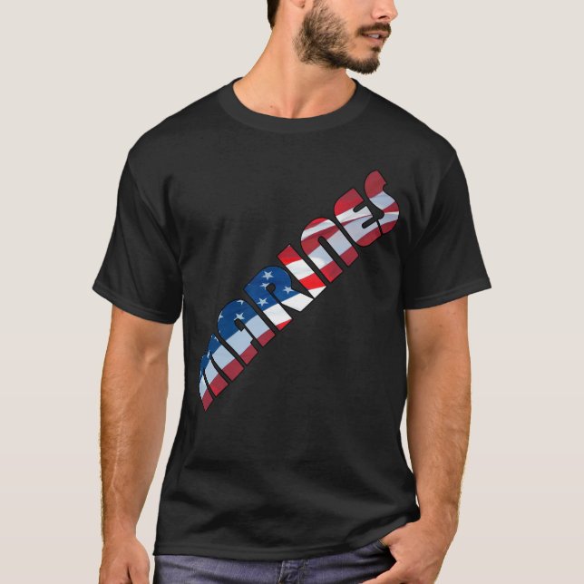 Camiseta MARINHAS na Waving American Flag Font (Frente)