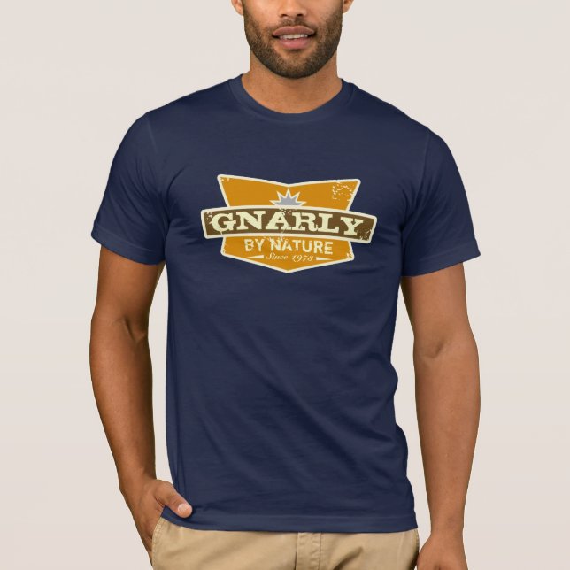Camiseta Marinho pipe% Gnarly customizável do GC | 1% por (Frente)