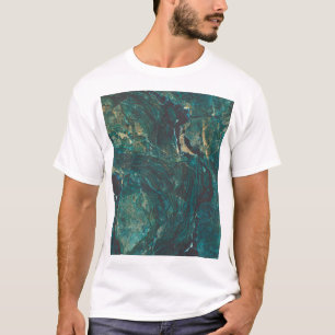 Camiseta Mármore verde escuro: textura luxuosa.