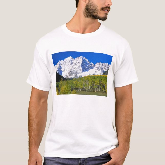 Camiseta Maroon Bells com floresta de outono. (Frente)