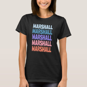 Camiseta Marshall de Texto Repetido Moderno