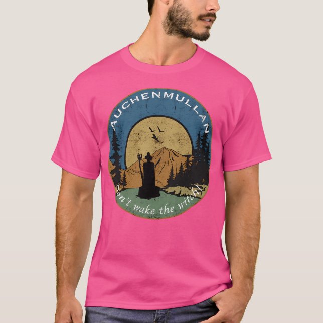 Camiseta Marvel Vingadores Clássico Latveria Um Presente do (Frente)