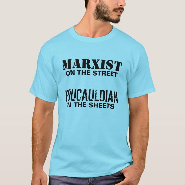 Camiseta Marxista na rua/Foucauldian nas folhas (Frente)
