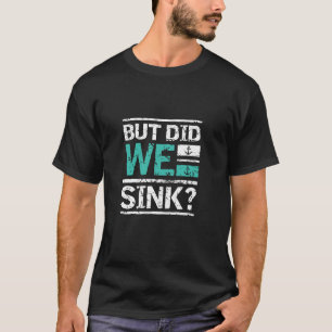 Camiseta Mas Afundamos Férias de Cruzeiro Divertidas
