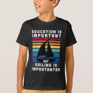 Camiseta Mas navegar é mais importante - Vela de barco a re