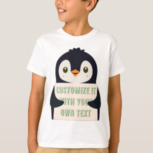 Camiseta Mascote pinguim segurando um sinal para texto pers
